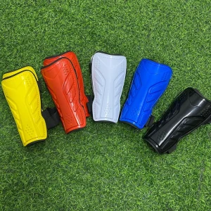 BDE Professional Shin Pad Set Children and Adults Soccer Shin Guards with Shin Sleeves Leg Guards and Warmers