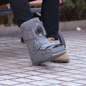 CE ISO Approved Grey Air Walking Boot Brace for Ankle Sprain Rehabilitation and Injury Recovery