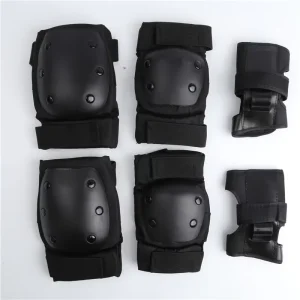 Customized High Quality Durable Wrist Elbow Knee Set Adults Teenagers Kids Inline Skates Protective Gear Black S M L in Stock