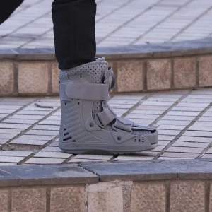 Factory Supply CE ISO Approved Grey Ankle Air Walker Boot Brace for Sprain Rehabilitation and Foot Support