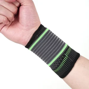 Weightlifting Sports Wrist Guards with Pressure Wrapping